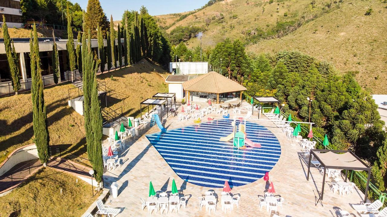 Hotel Golden Park All Inclusive Pocos De Caldas By Nacional Inn Exterior foto Aerial view of the swimming pool