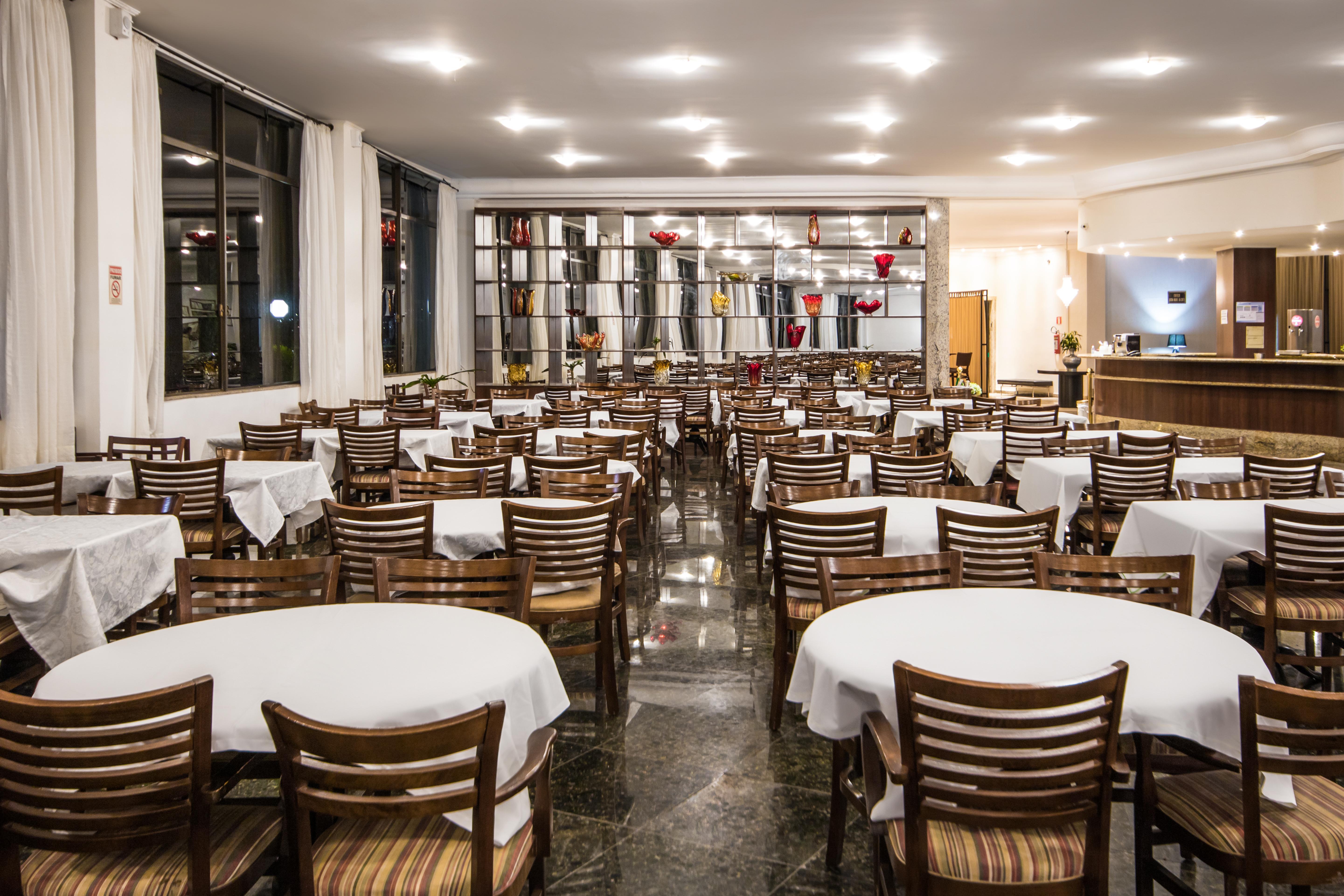Hotel Golden Park All Inclusive Pocos De Caldas By Nacional Inn Exterior foto The dining room