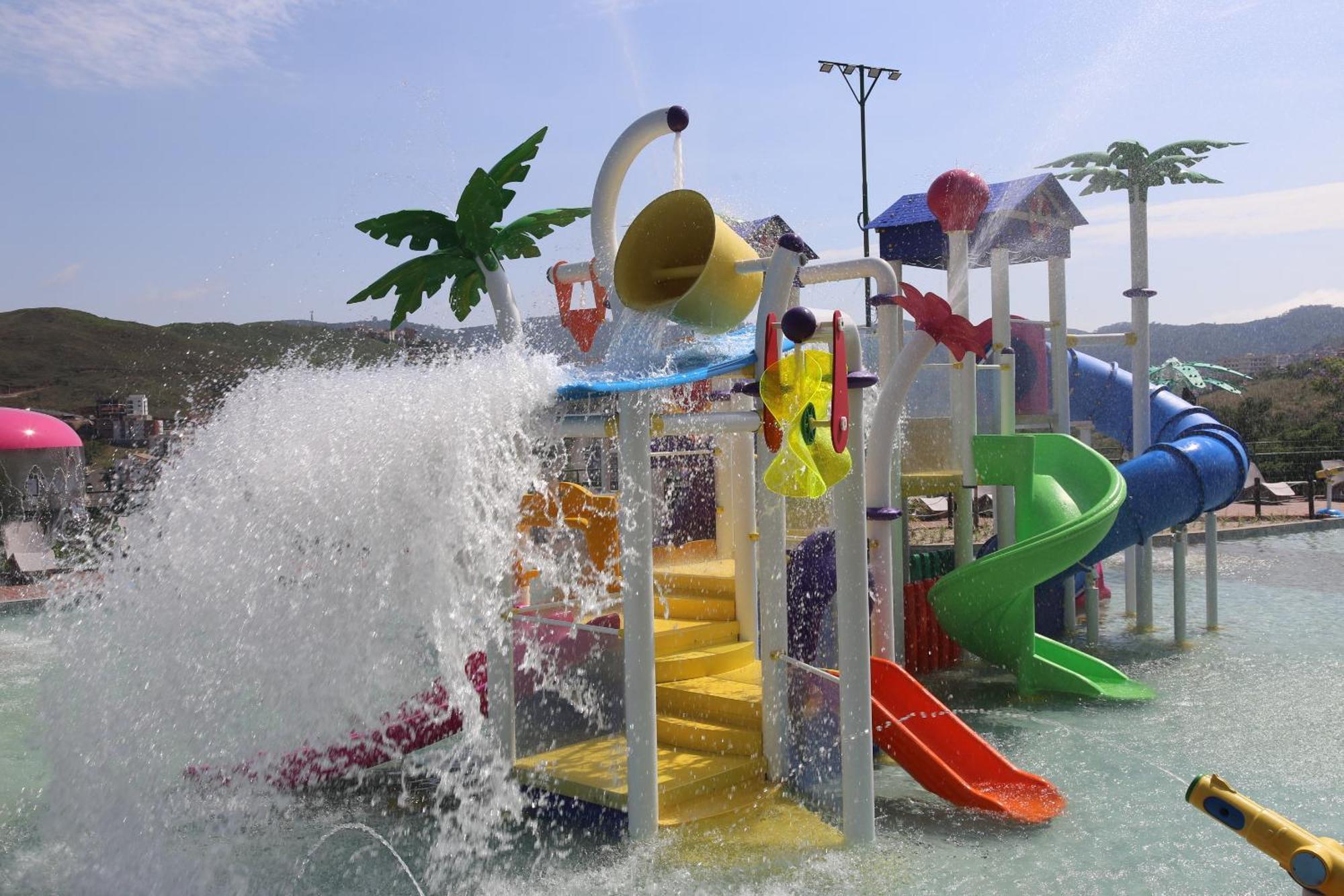 Hotel Golden Park All Inclusive Pocos De Caldas By Nacional Inn Exterior foto Splash Island