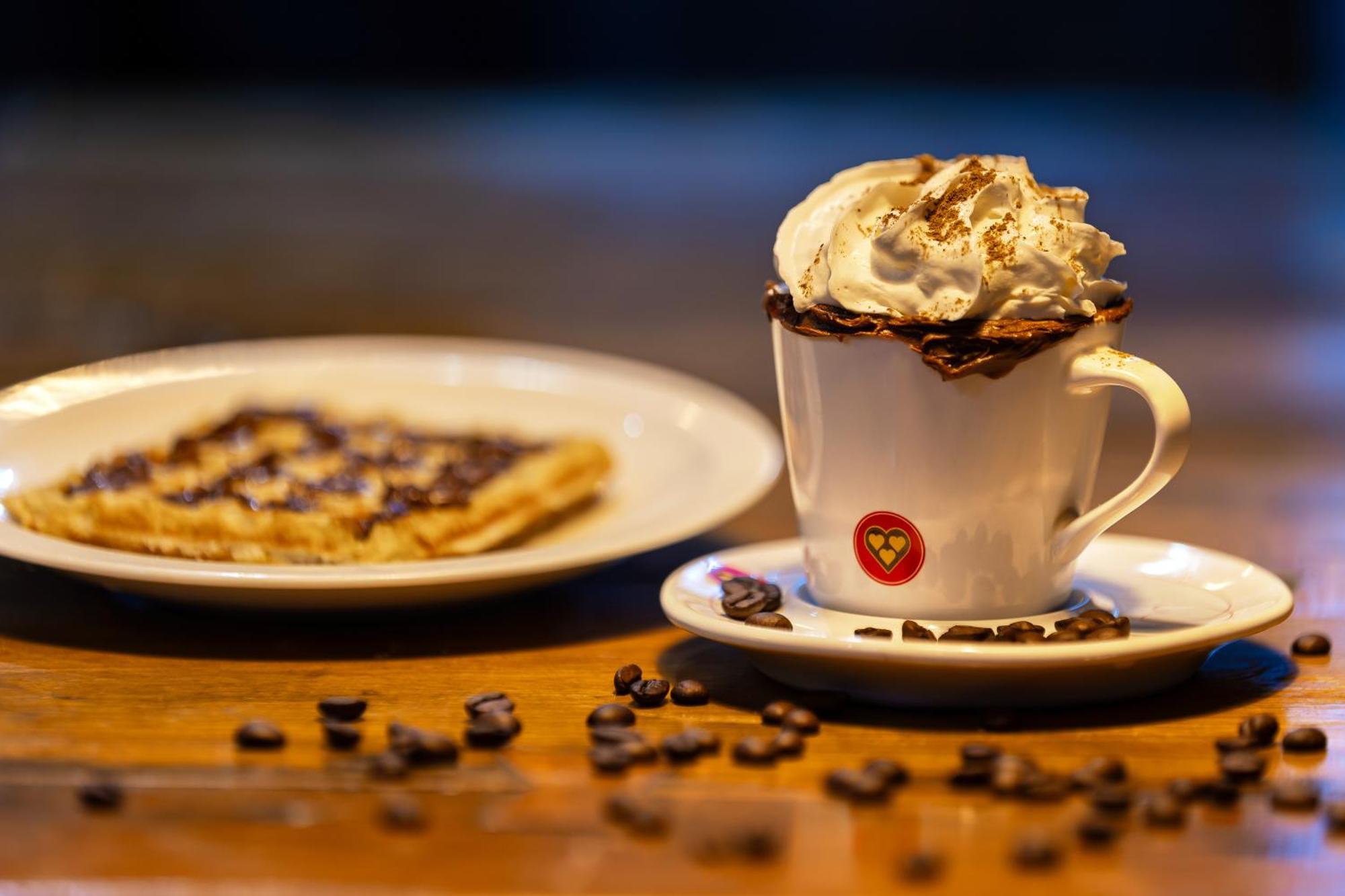 Hotel Golden Park All Inclusive Pocos De Caldas By Nacional Inn Exterior foto A cup of coffee