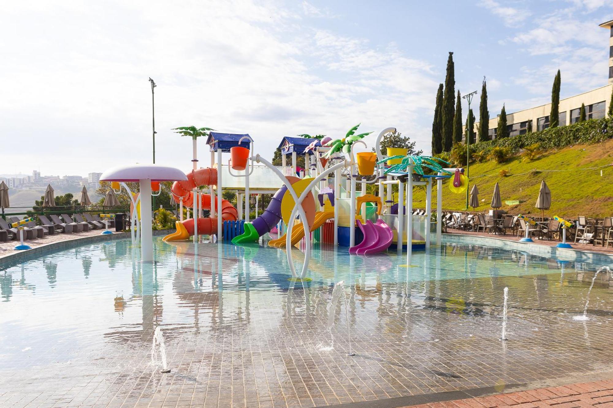 Hotel Golden Park All Inclusive Pocos De Caldas By Nacional Inn Exterior foto Water park